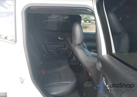 2023 Jeep Renegade Trailhawk 4X4 from USA, damaged, VIN ZACNJDC12PPP17029